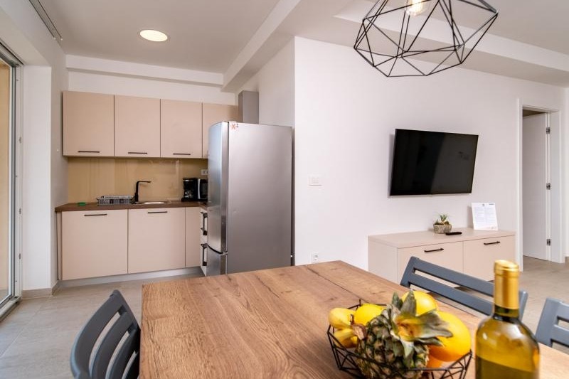 Apartment 5
