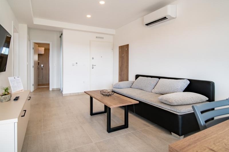 Apartment 5