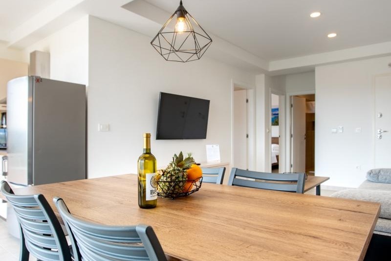 Apartment 5