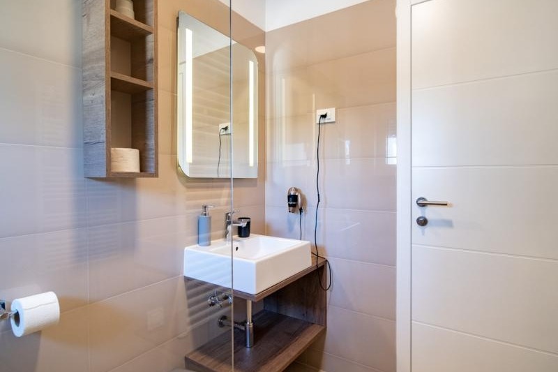 Apartment 5