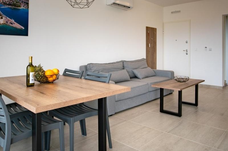 Apartment 3